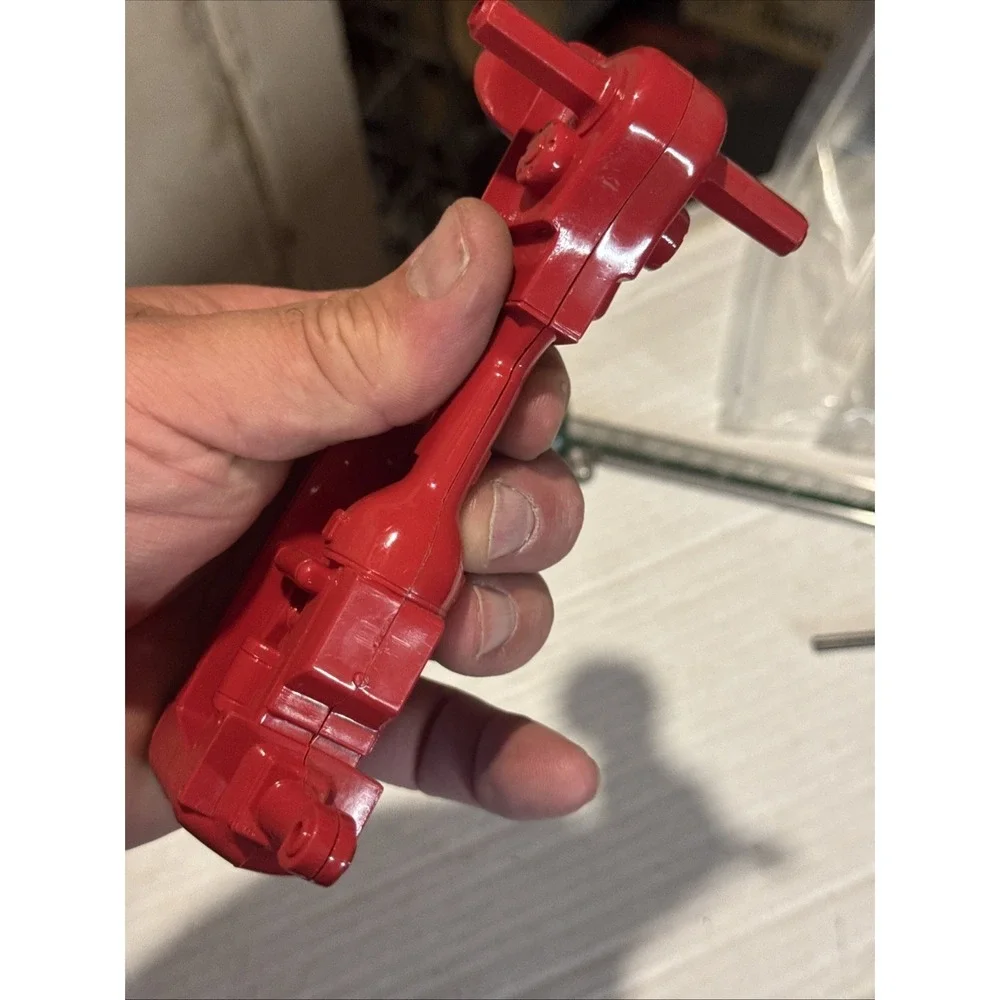 New  Farmall 230 200 C  Other Toy Tractor 1/16 Size Body With Axles Plastic Nos